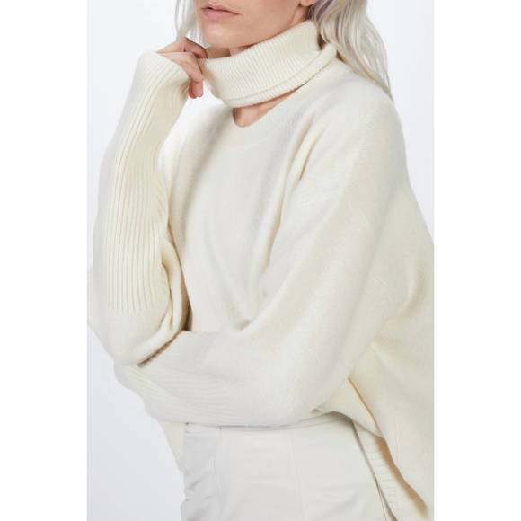 NEW ZEYNEP ARCAY cashmere turtleneck jumper in off white - Picture 6 of 7
